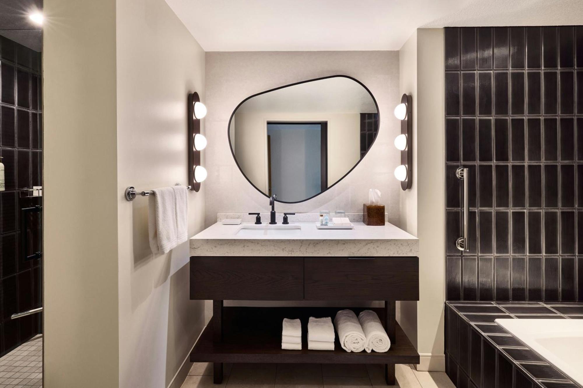 Renaissance Phoenix Glendale Hotel & Conference Center Dış mekan fotoğraf